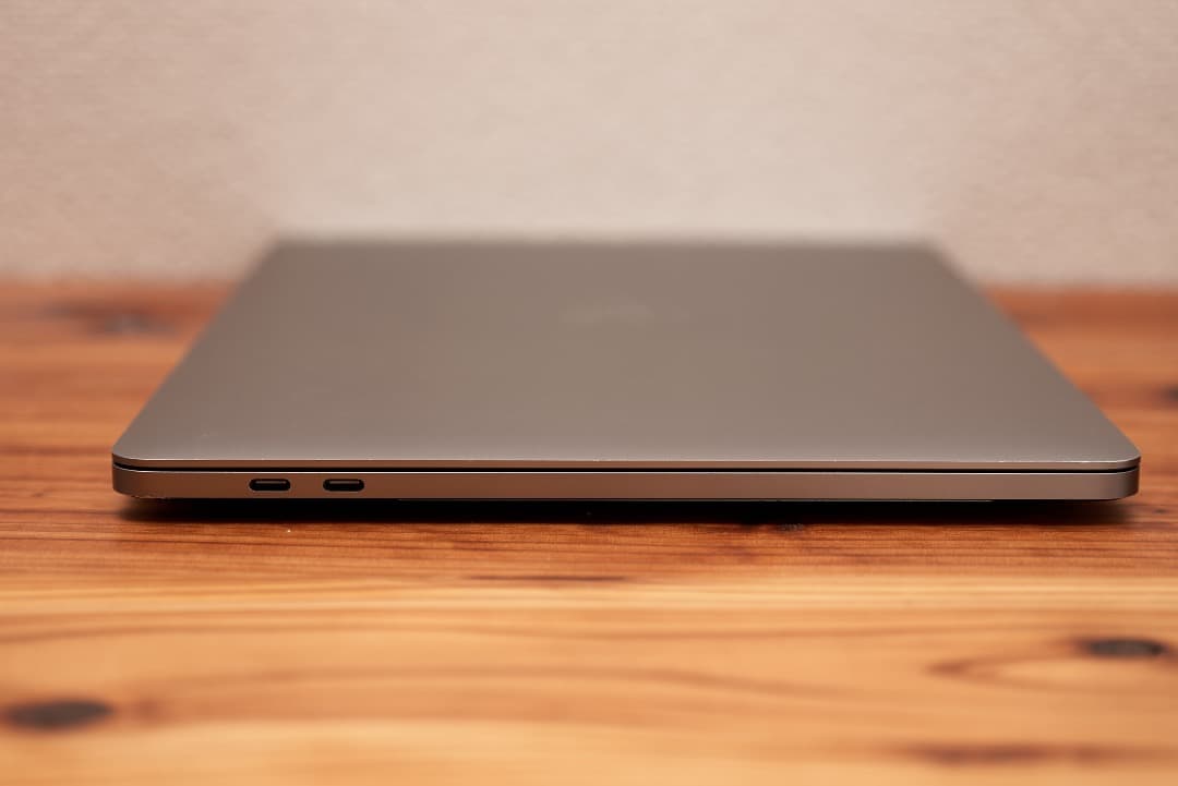 MacBookPro 2020 13インチ スペースグレイ メモリ32GB i7