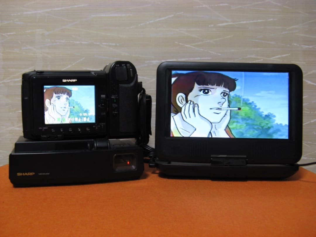 動作OK❗️☆シャープの液晶Hi8/8ミリビデオカメラ・VL-HL3
