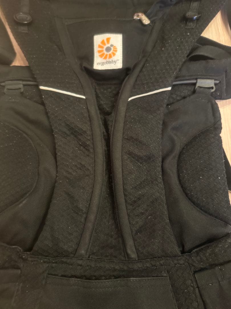 エルゴ オムニブリーズ　抱っこ紐　黒