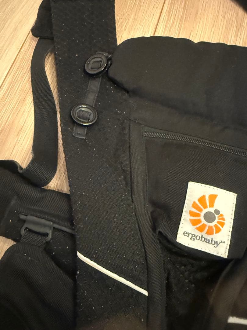 エルゴ オムニブリーズ　抱っこ紐　黒
