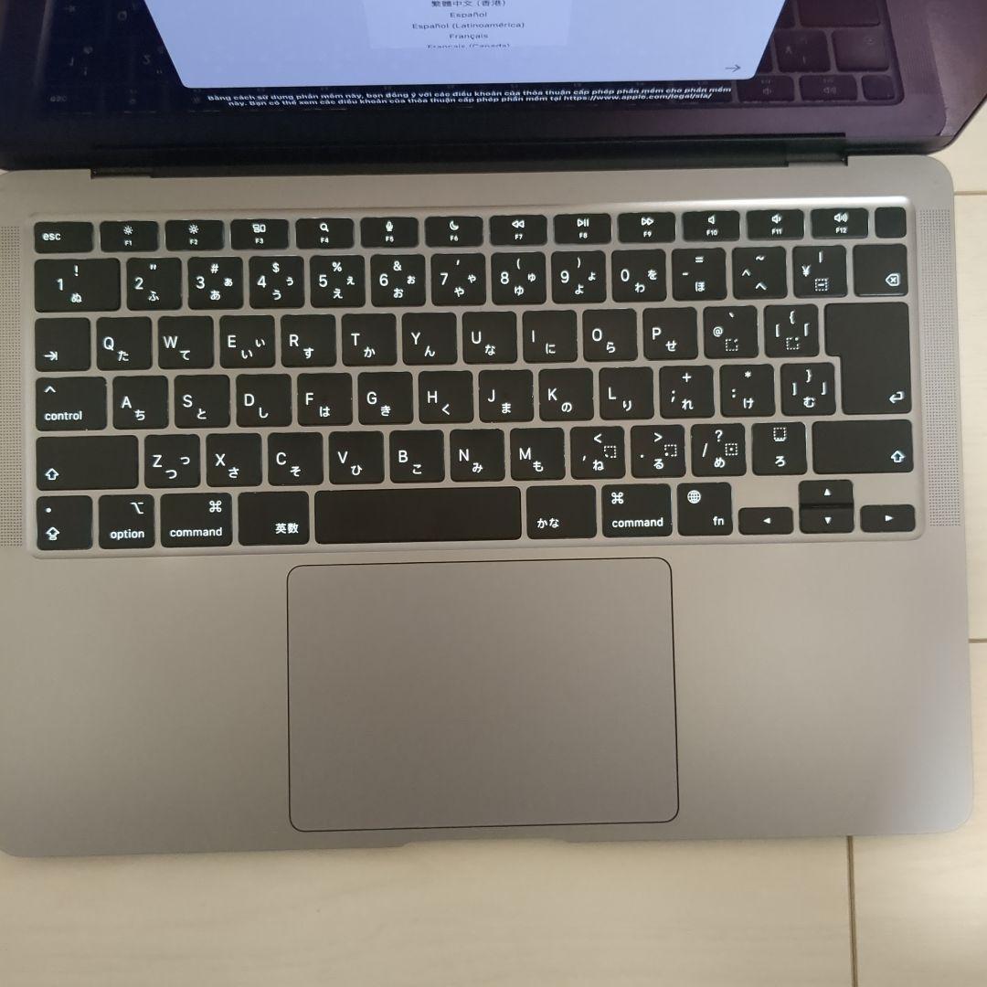 M1 MacBook Air Retinaディスプレイ