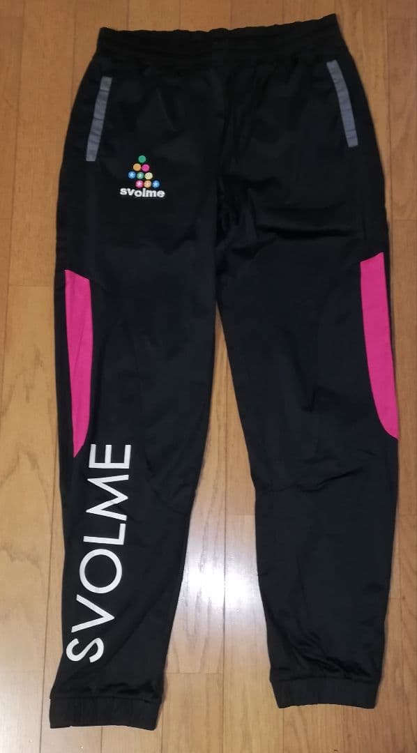 【匿名配送】【入手困難】グレー　黒　svolme　トレーニングジャージ　スボルメ