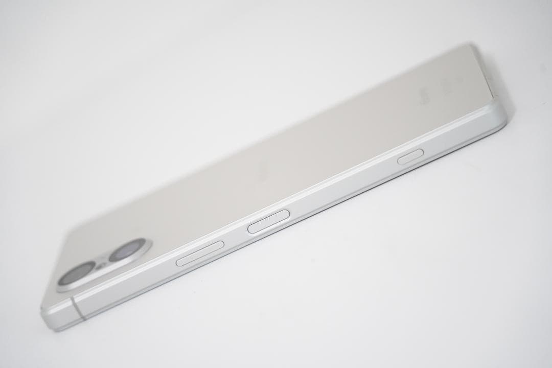 Sony Xperia 5 V 128GB SO-53D プラチナシルバ ドコモ