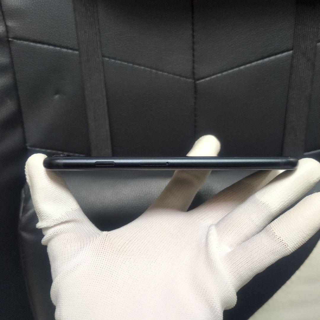 美品　iPhone　se3 第3世代　64gb SIMフリー　黒　ブラック　65