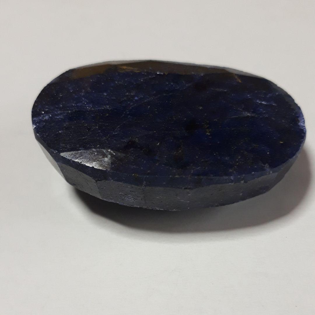 天然サファイア ルース ヒート処理して有ります 海外鑑定書付き