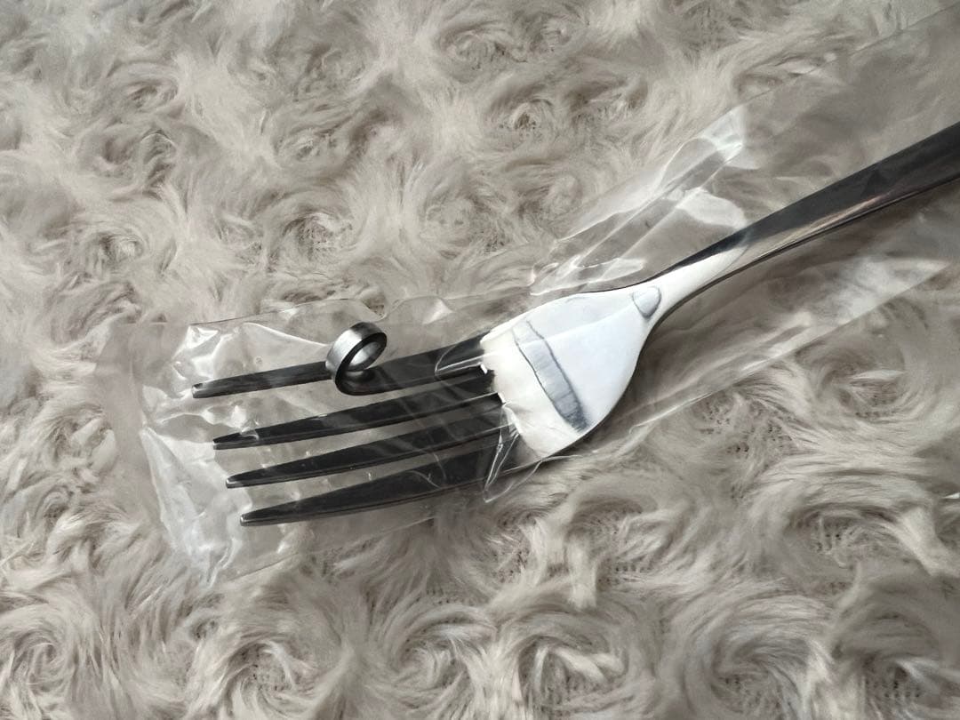 グラフィックデザイナー福田繁雄　カトラリー　福田繁雄デザインフォーク〈ぐるり〉