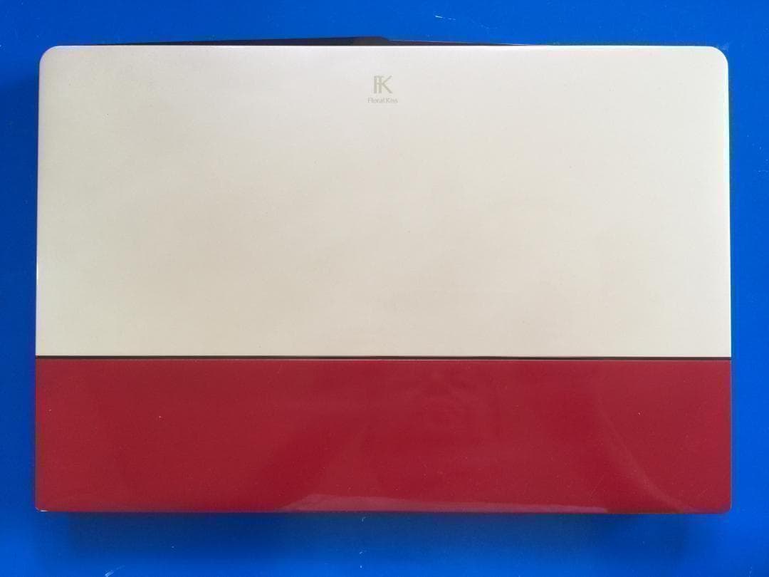 富士通 Floral Kiss CH75 13型HD液晶 おしゃれなノートPC