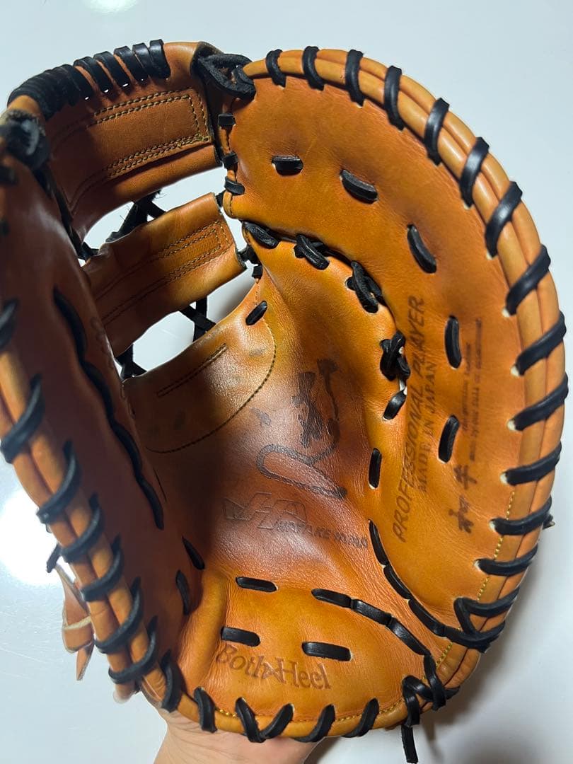 ハタケヤマ　和牛　野球グローブ　硬式　ファースト用