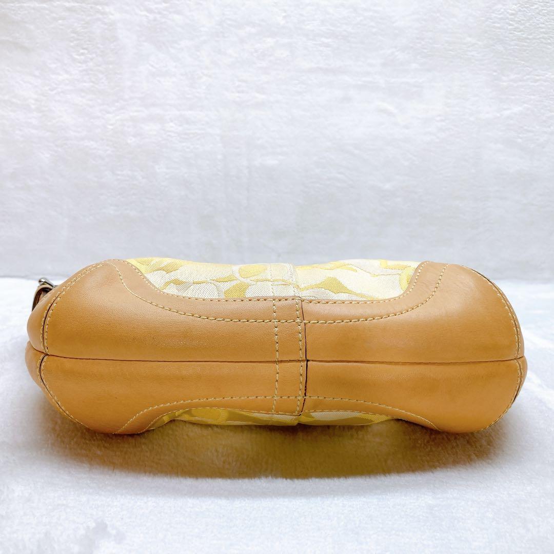 バッグ Coach Soho Hobo Shoulder Bag yellow rare