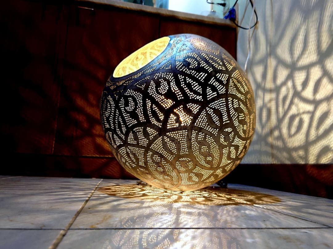 ペンダントランプ　球型　メタル　シルバー