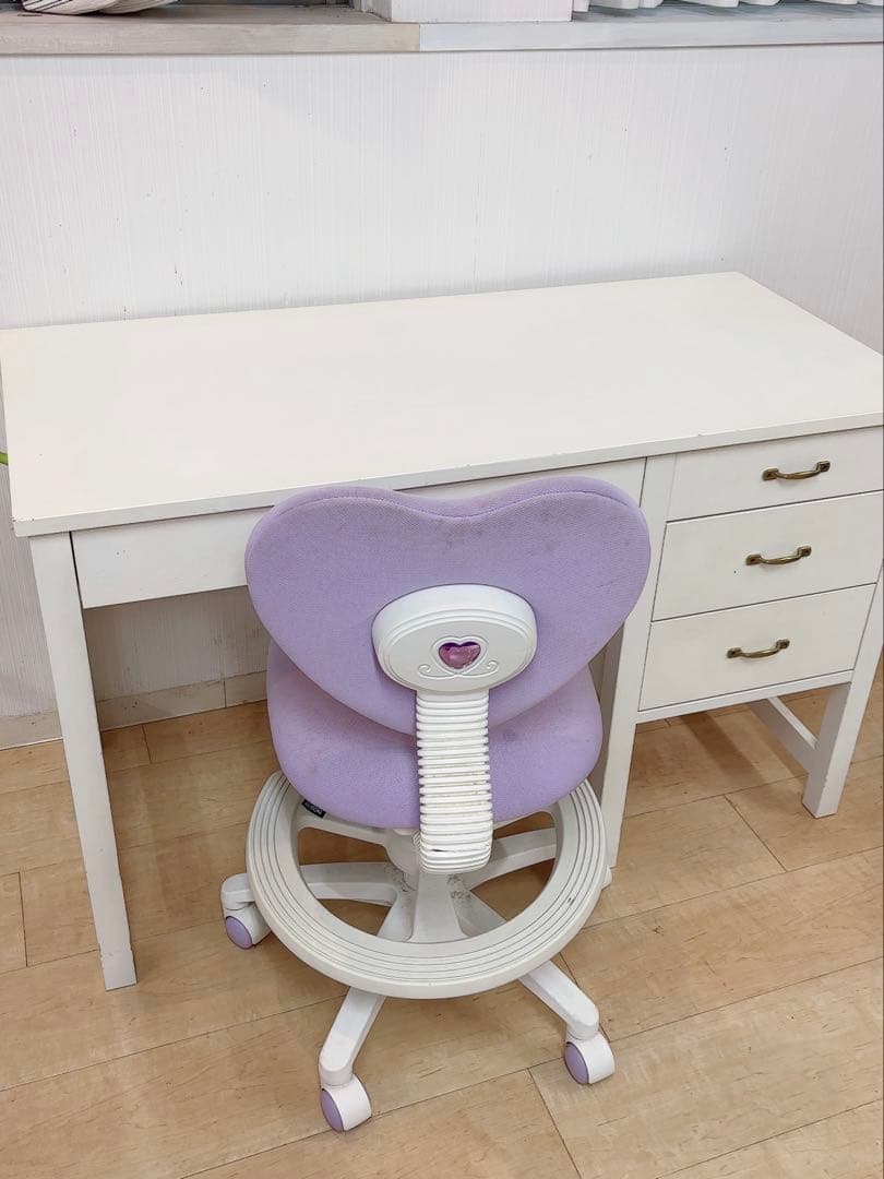 ホワイト木製デスク 3引き出し付き