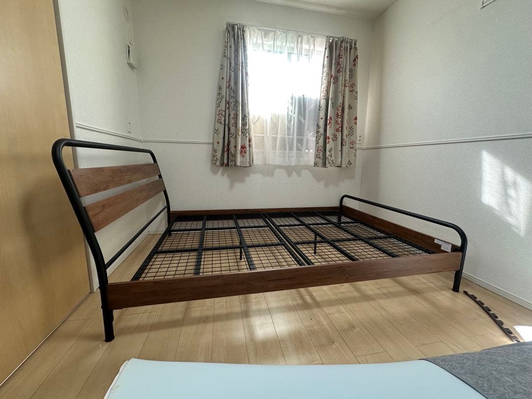 【取りに来れる方限定】ニトリ　セミダブルベッドフレーム ダンテ