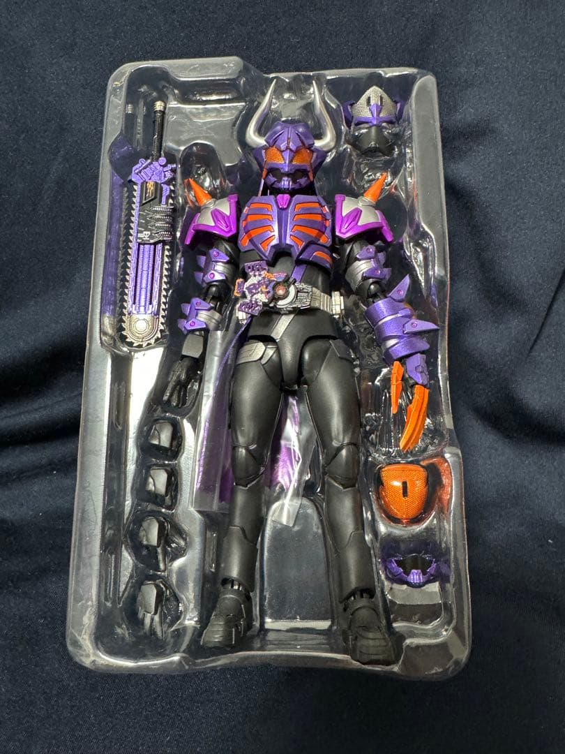 S.H.フィギュアーツ 仮面ライダーバッファ　ゾンビフォーム　仮面ライダーギーツ