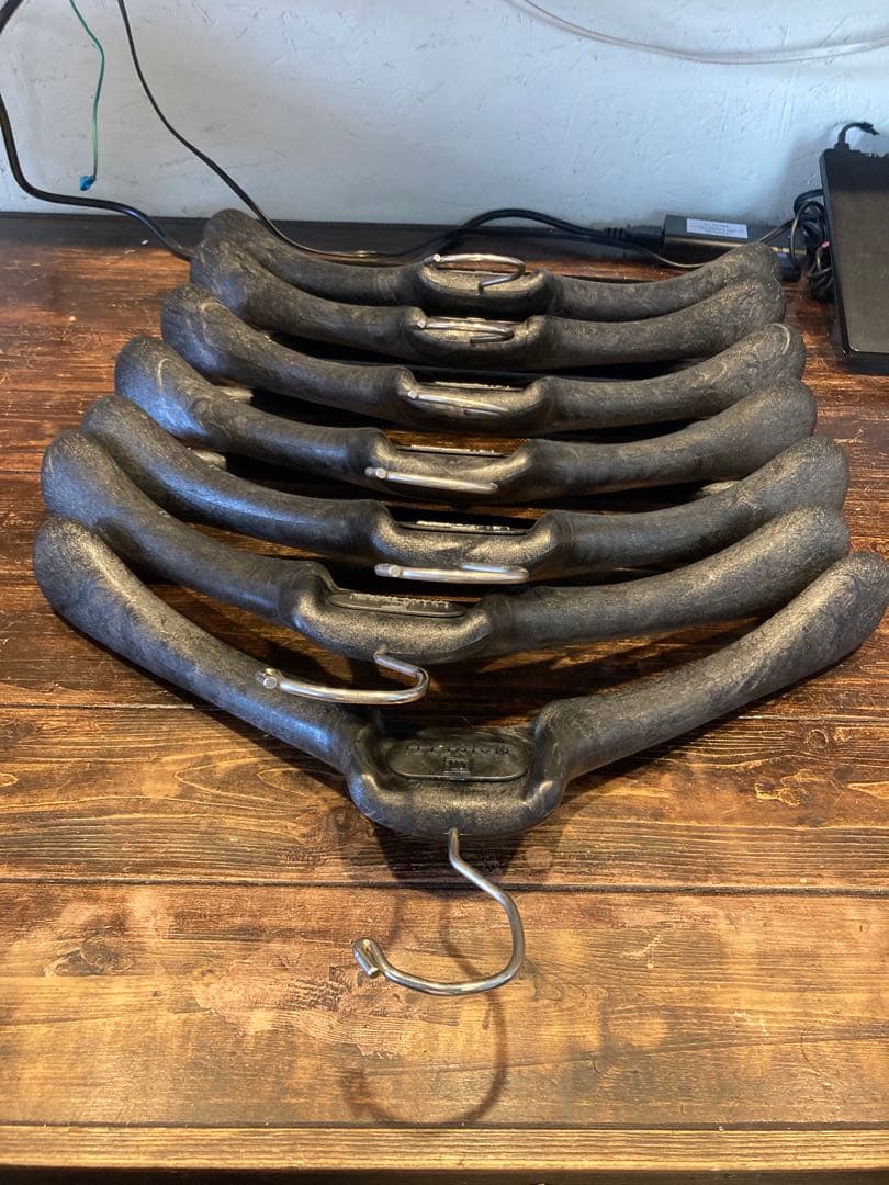 MAINETTI ハンガー ７本セット　サイズ43　ブラック