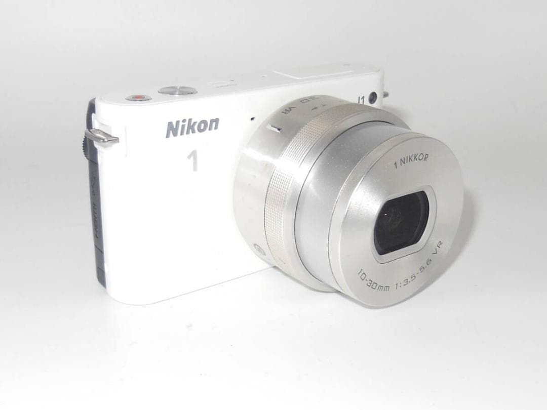 デジタルカメラ Nikon 1 J1 NIKKOR 10-30mm VR PD-ZOOM