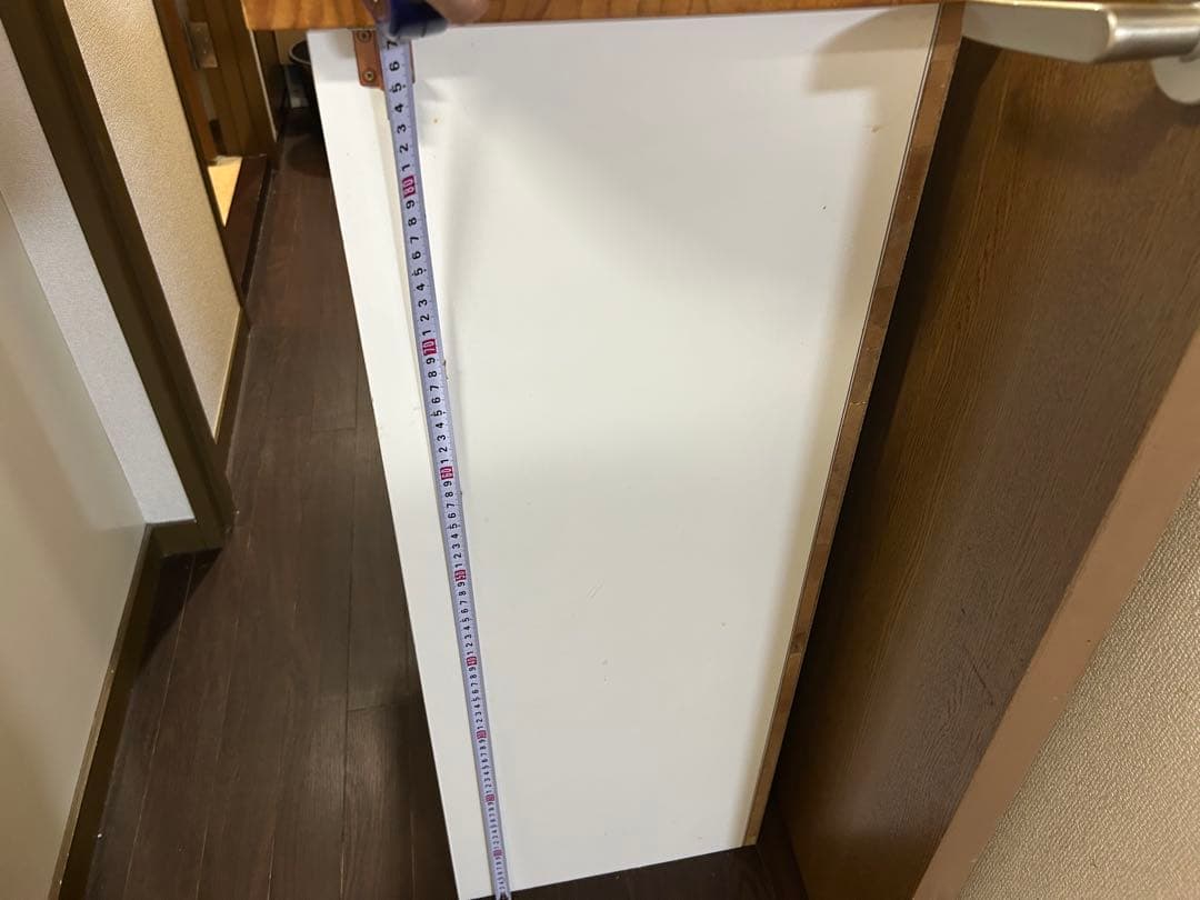 ナチュラルウッドのシンプルなカウンターテーブル