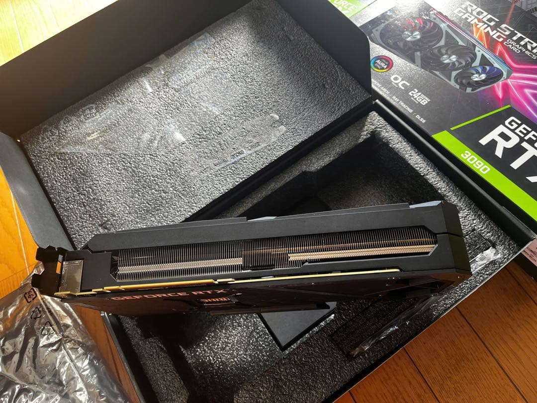 グラフィックボード・グラボ・ビデオカード Asus Rog Strix RTX3090 24GB OC