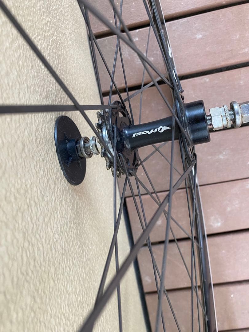ピスト　ホイール　TIFOSI