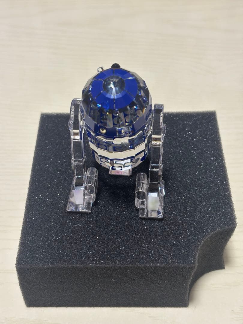 スワロフスキー R2D2クリスタル置物 (スターウォーズ)