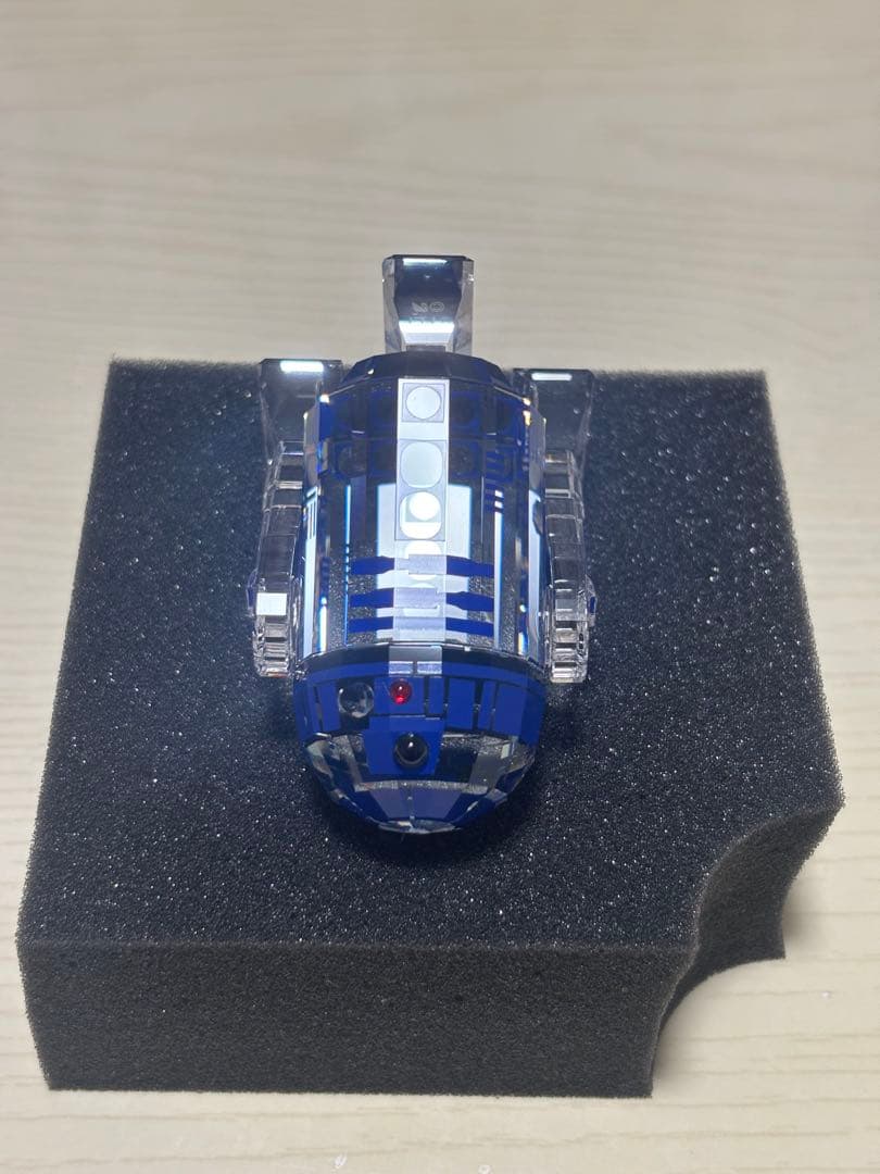 スワロフスキー R2D2クリスタル置物 (スターウォーズ)