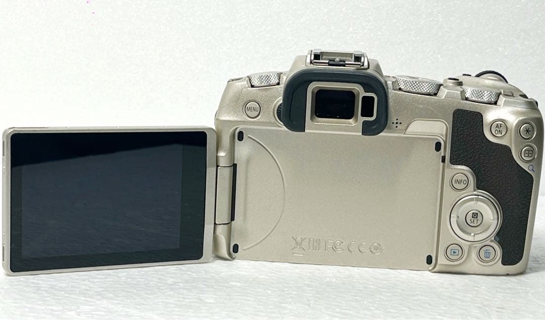 Canon EOS RP ボディ 美品 動作確認済み フルサイズミラーレス