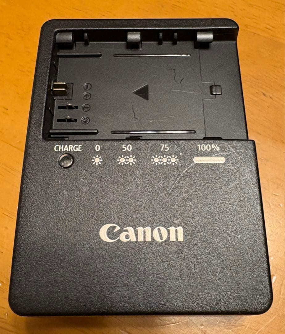 キャノンEOS 6D 本体　（シャッター回数少なめ）