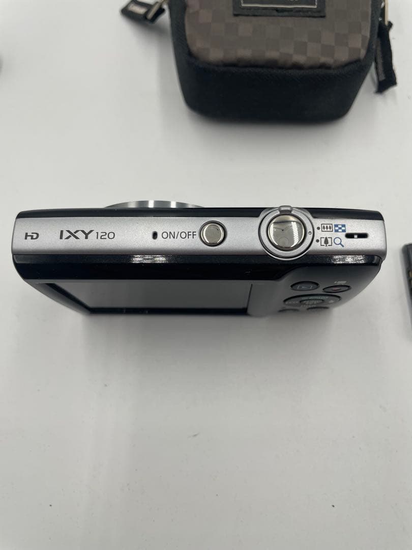Canon IXY 120 コンパクトデジタルカメラ 本体＋バッテリー
