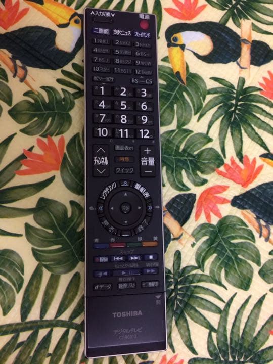 レグザ 東芝 37V型 液晶 テレビ 37ZV500 フルハイビジョン