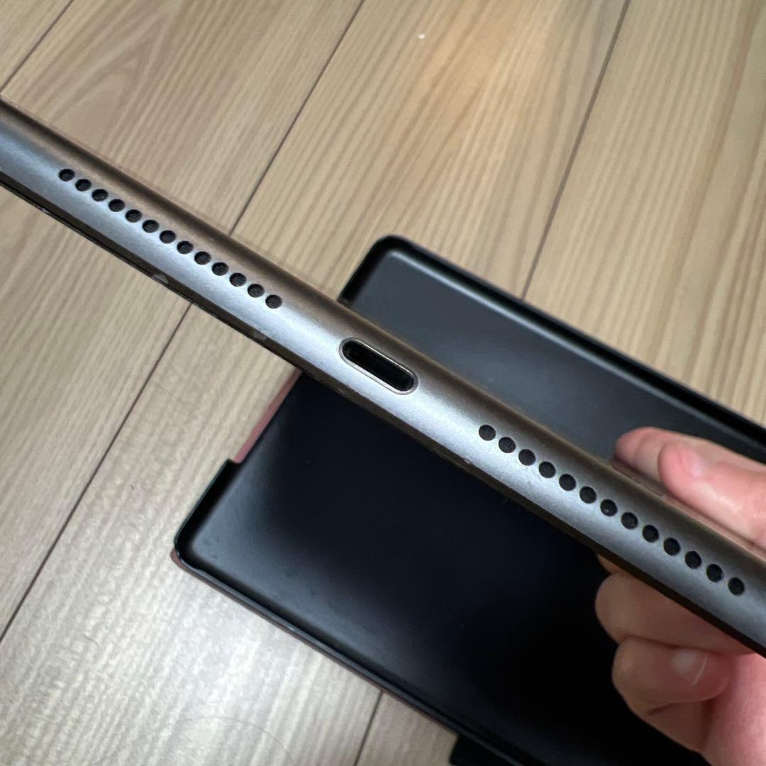iPad 第8世代 32 GB WiFi ジャンク扱い