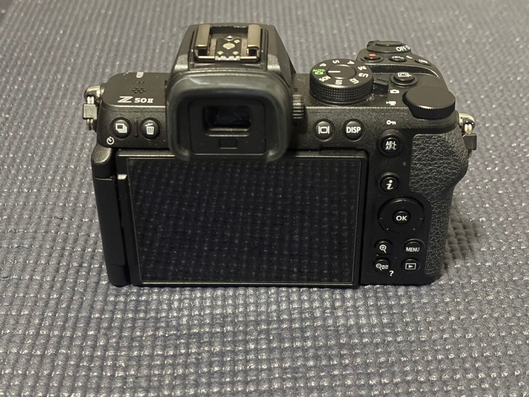 Nikon Z 50 II Wズームキット　ミラーレス一眼カメラ　プレート付