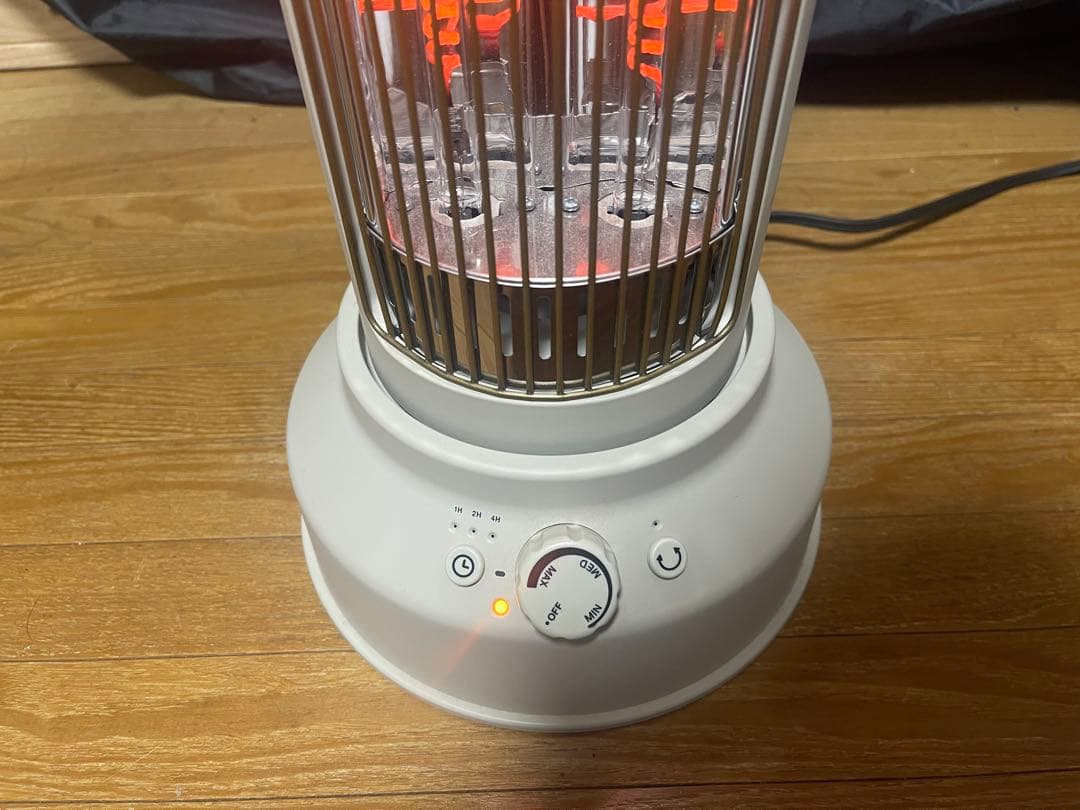 BRUNO タワー型カーボン管ヒーター グレージュ　USED