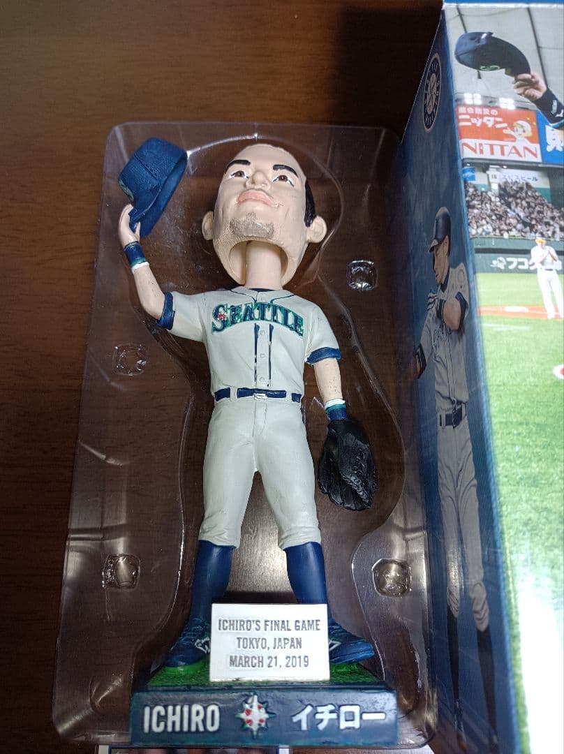 イチローさん、引退記念で配布されたボブルヘッド人形!