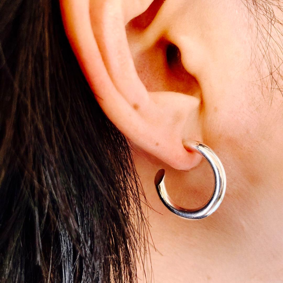 新春限定価格　新品 【 3mm×21mm 】両耳用 シルバー925 フープピアス