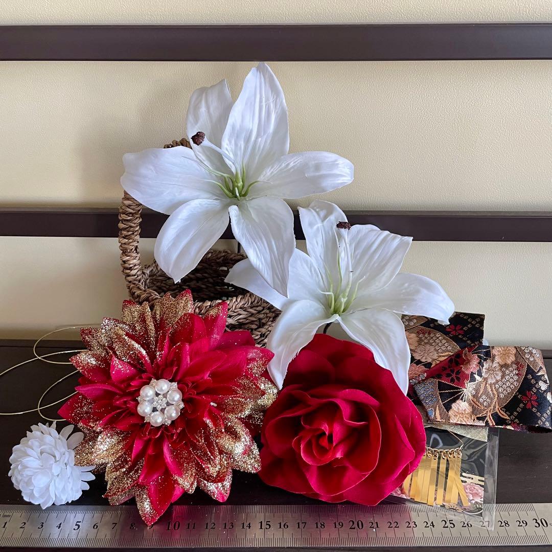 赤白　和装髪飾り　成人式髪飾り　着物髪飾り　振袖髪飾り　花嫁髪飾り　結婚式髪飾り