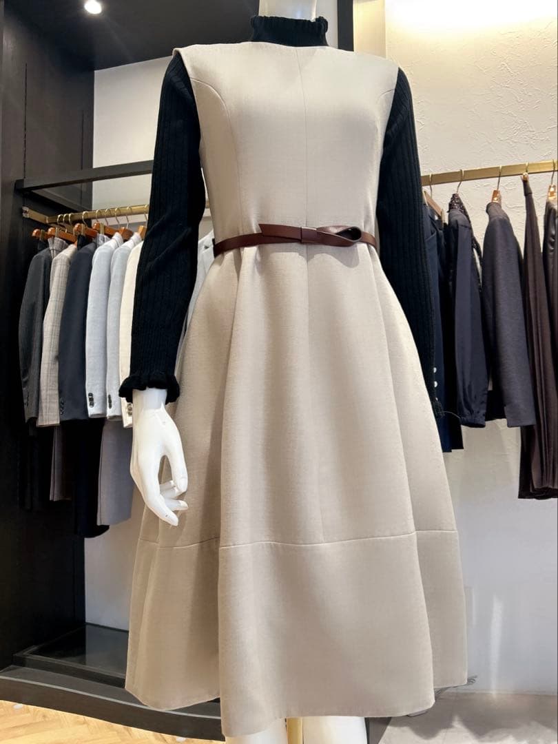 FOXEY ♡Lady Bouquet♡美品ベージュワンピース38レザーベルト付