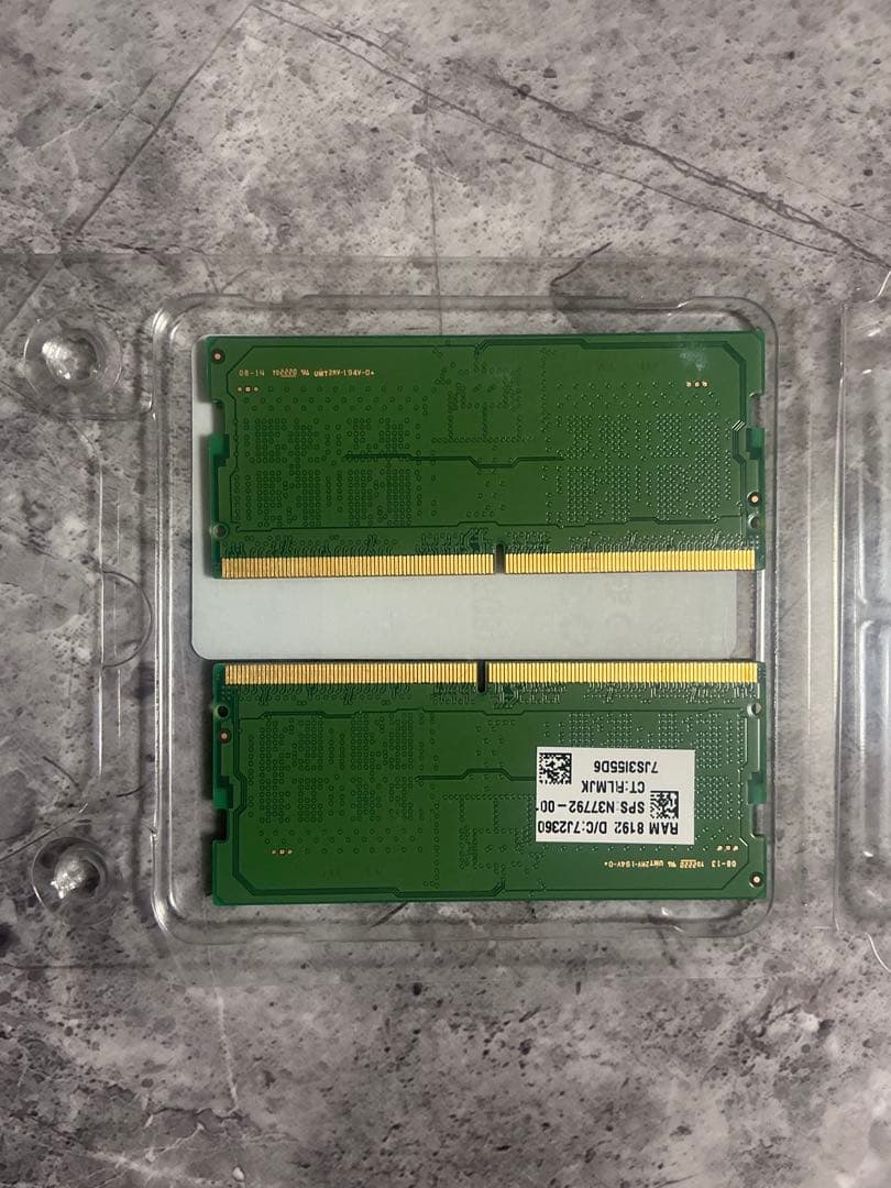 使用時間少 PC5 16GB SAMSUNG メモリー DDR5 8GBx2枚