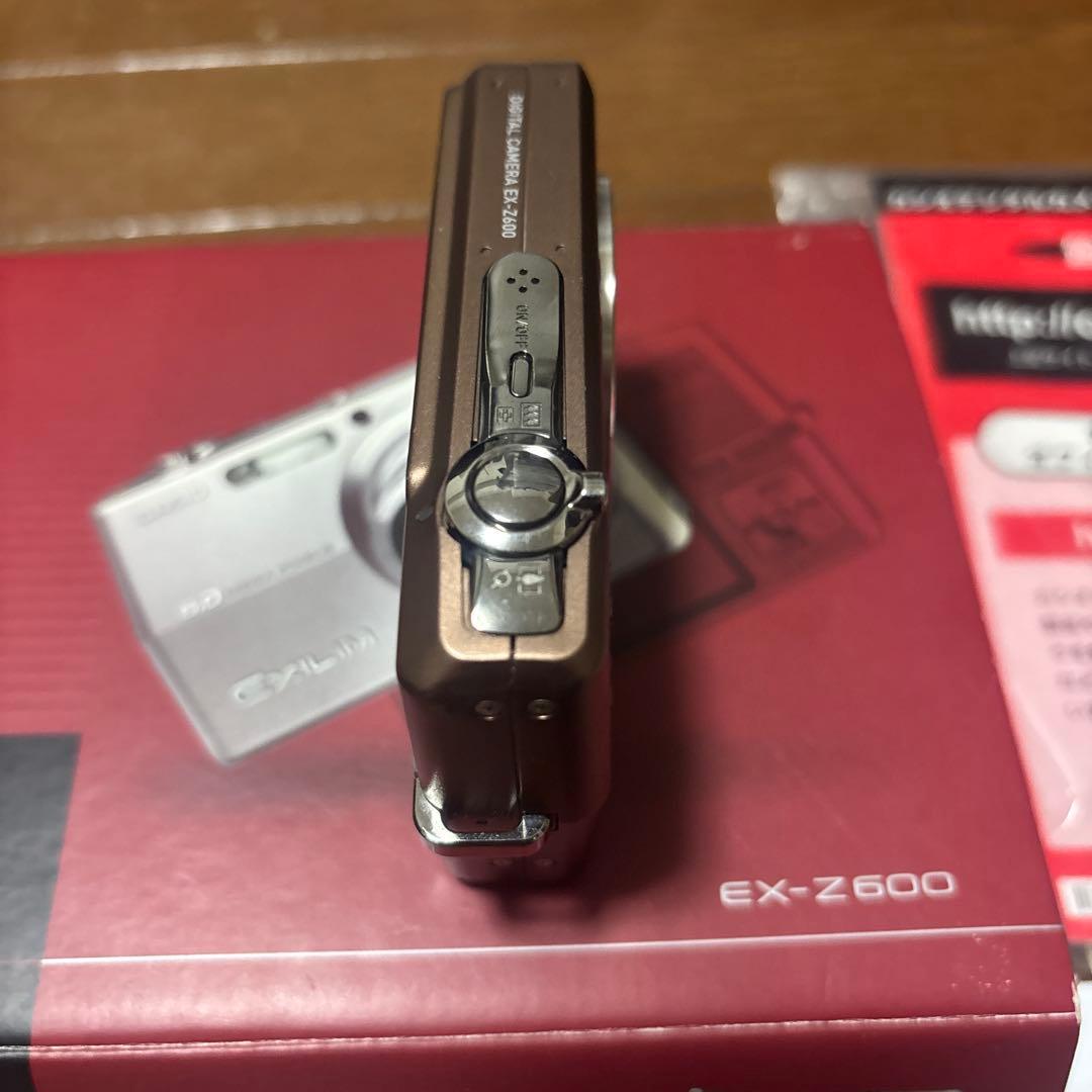 CASIO デジタルカメラ EXILIM ZOOM EX-Z600 ブラウン
