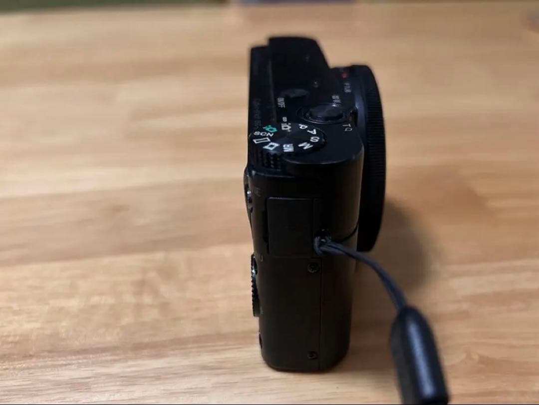 デジカメSONY Cyber shot DSC-RX100