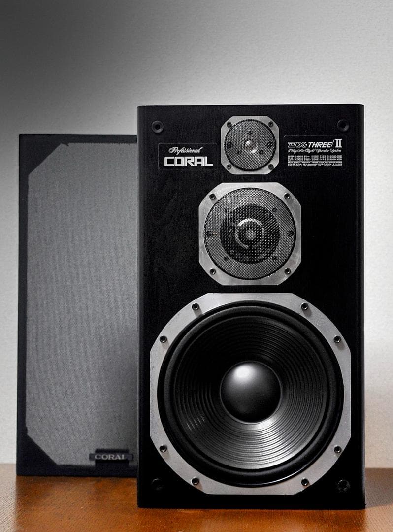 ★CORAL DX-THREE/Ⅱが伝えるスピーカーづくりの意気込み！
