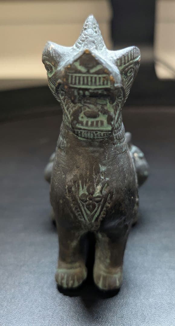 【良品】青銅製　聖獣置物　時代物　骨董アンティーク　麒麟