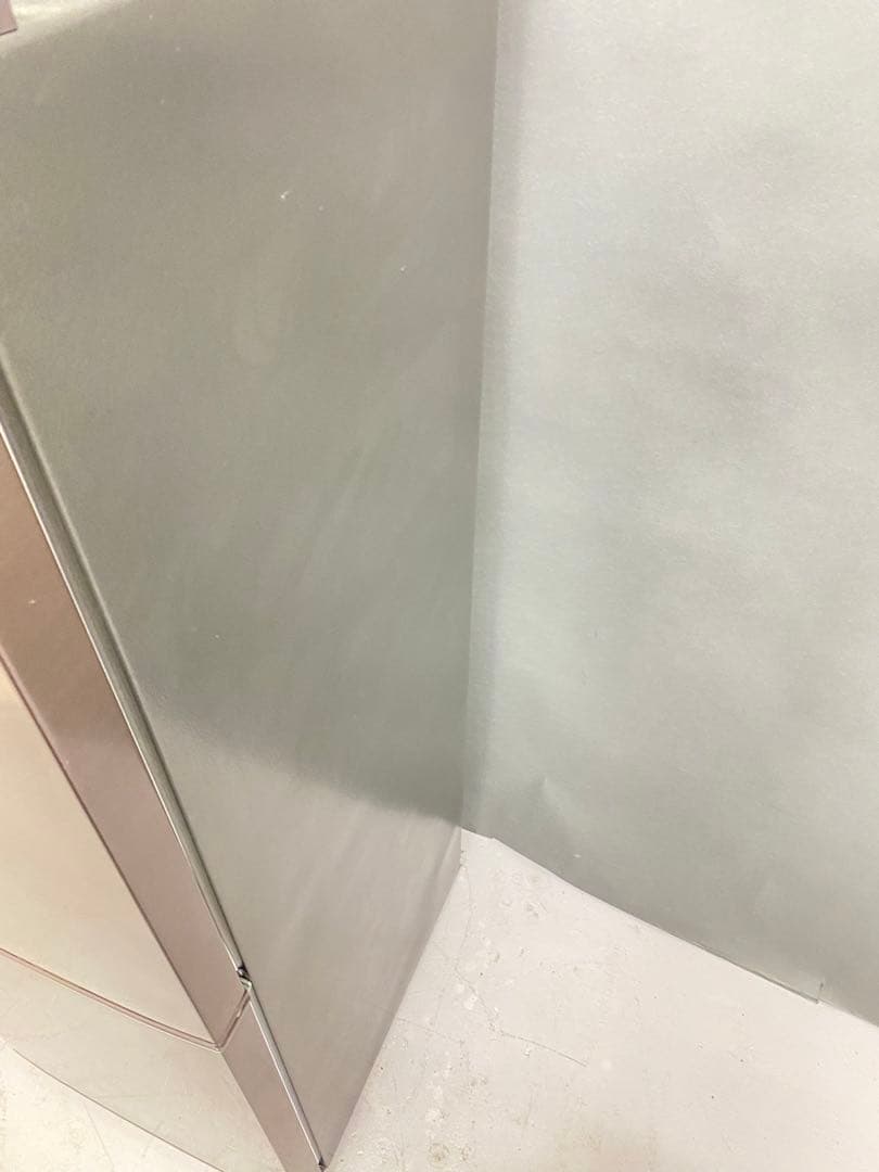 SHARP 冷蔵庫 大容量　280L 美品　国内メーカー　高品質　メタリック