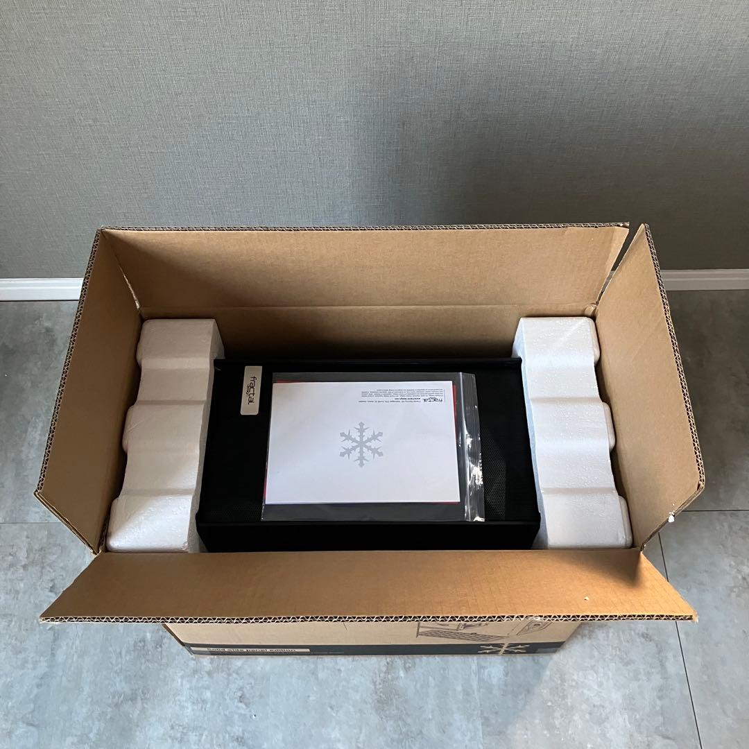 Fractal Design Meshify C ミドルタワーケース