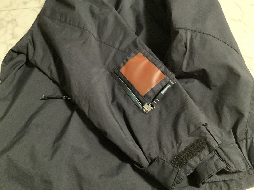 スノーボードウェアセット　キスマーク　ウェアM パンツL　レディース