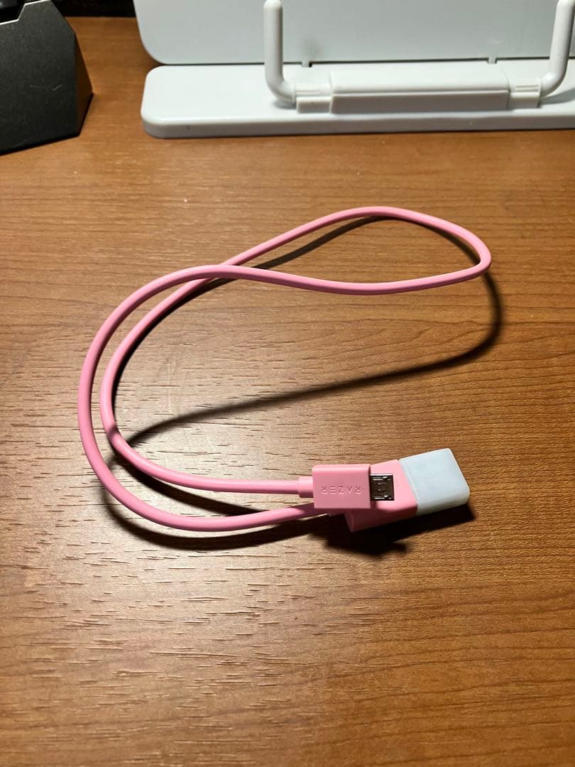 ヘッドホン Razer Kraken BT Kitty Edition