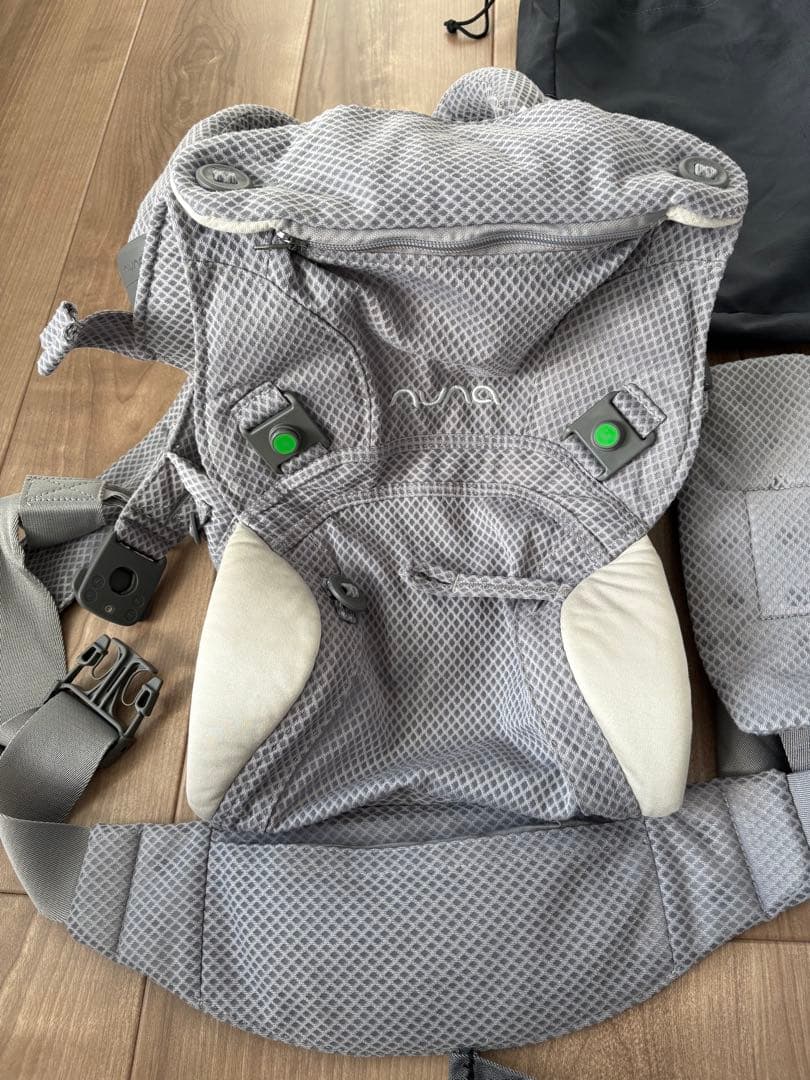 抱っこ紐　nuna cudl clik カドルクリック