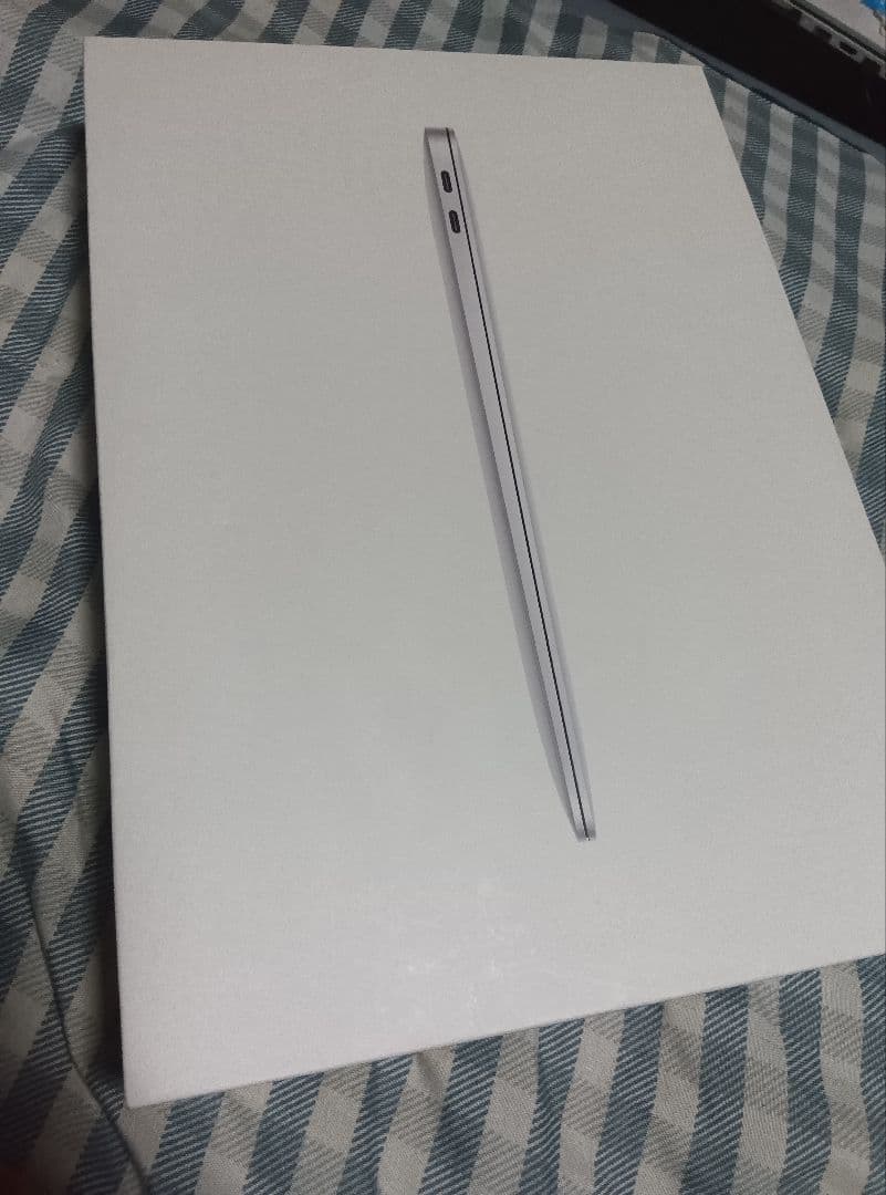 Apple MacBook Air 2020　М1 SSD256G　充放電20回