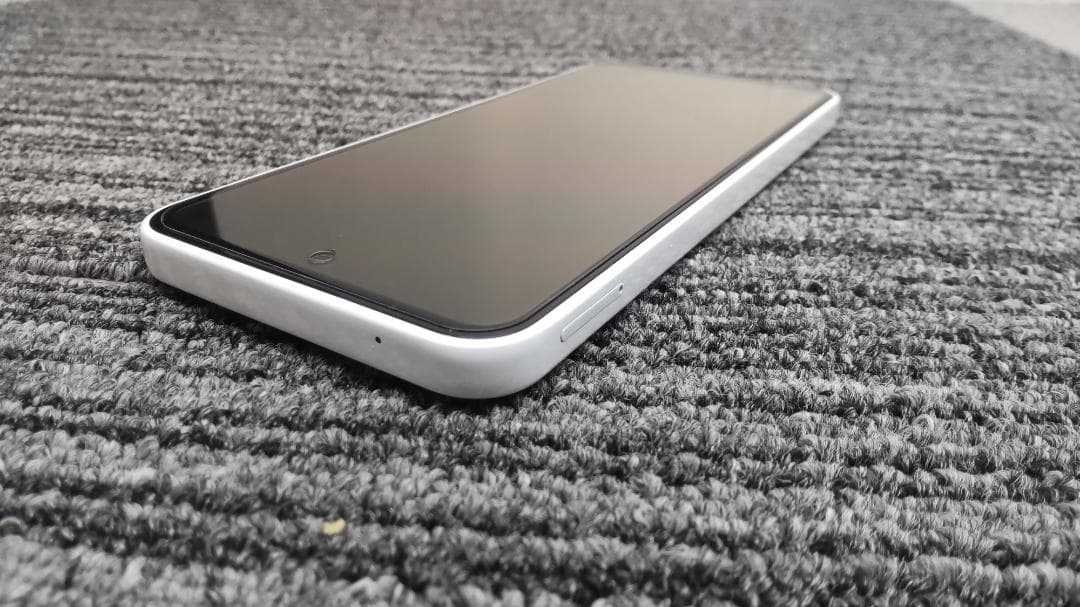 Libero 5G A202ZT SiM フリー 白 新品アダプター付属