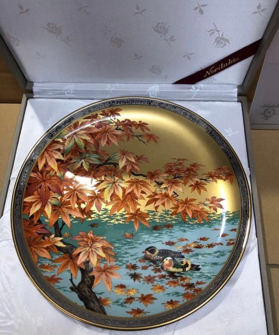 未使用/特価❕ノリタケ/スタジオコレクション/秋＊紅葉/絵皿/１点　　飾り皿