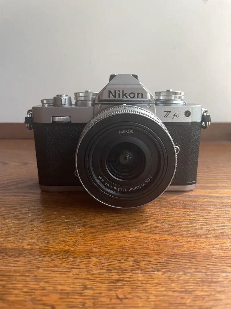 Nikon Z fc ミラーレス一眼 シルバー