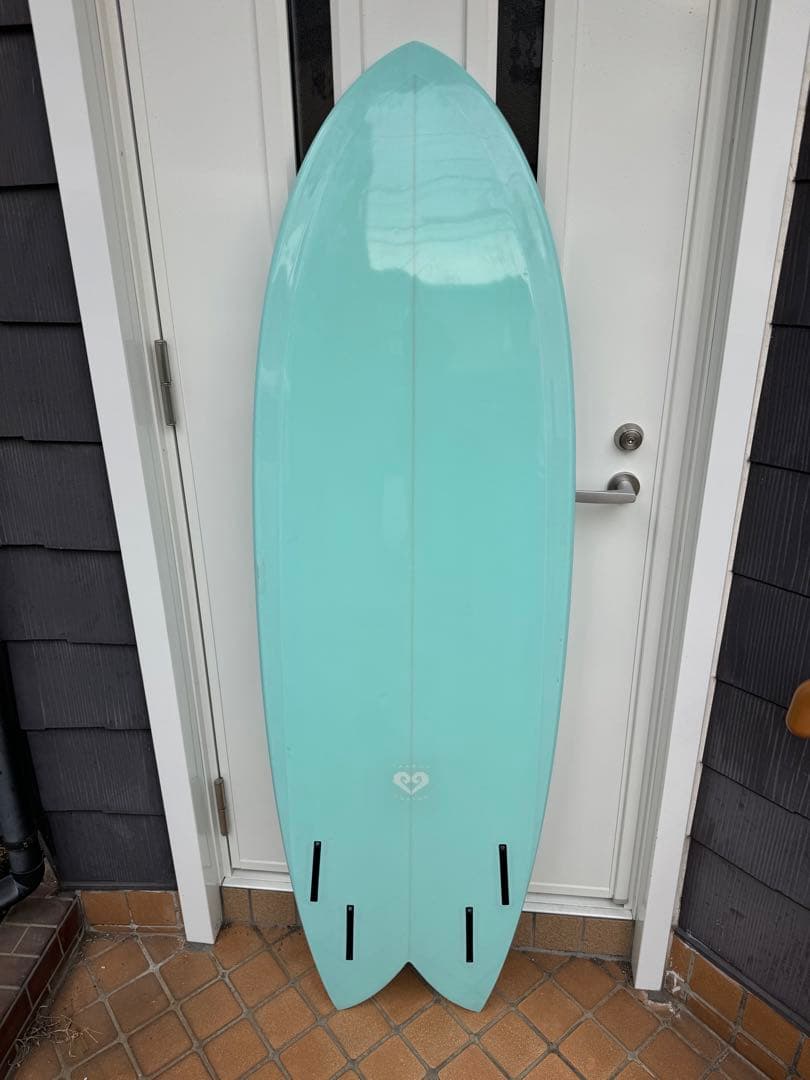 タケダカスタム シーホークエッジ 5’4 クアッド PU 29.25L